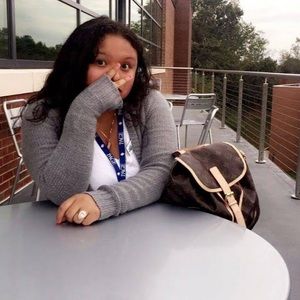 Meet your Posher, Rocio